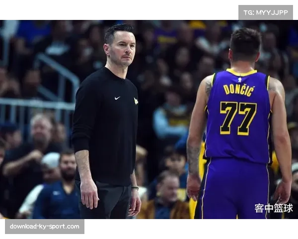 湖人雷迪克放弃低效包夹策略 全位置换防结合精准夹击时机